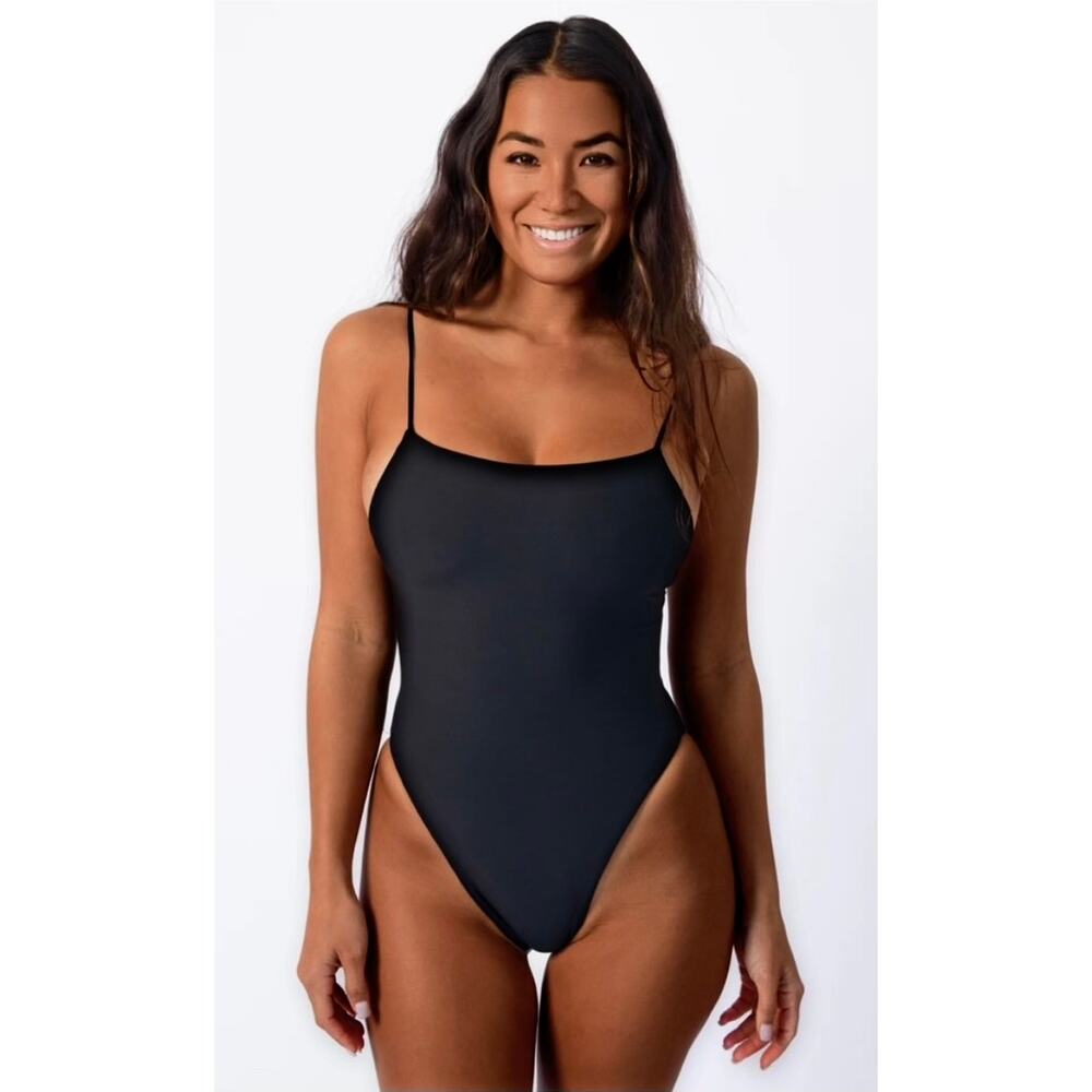 Skatie• ‘Resa’ One Piece Swimsuit in BLACK